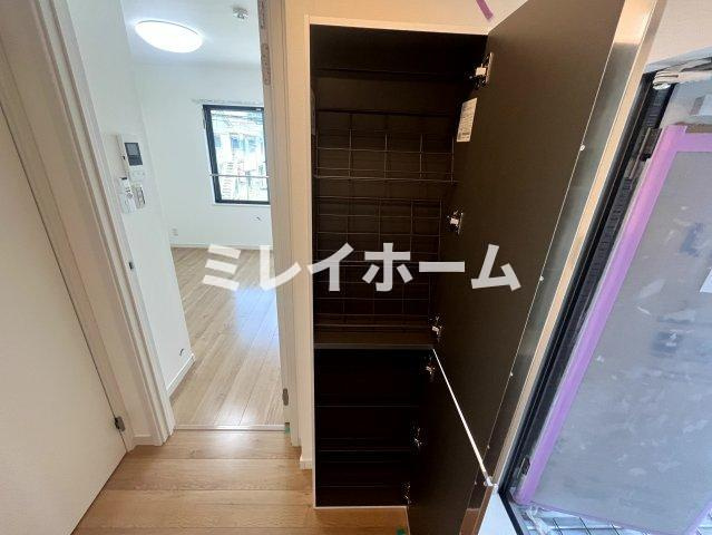 プレナ蒲田の玄関