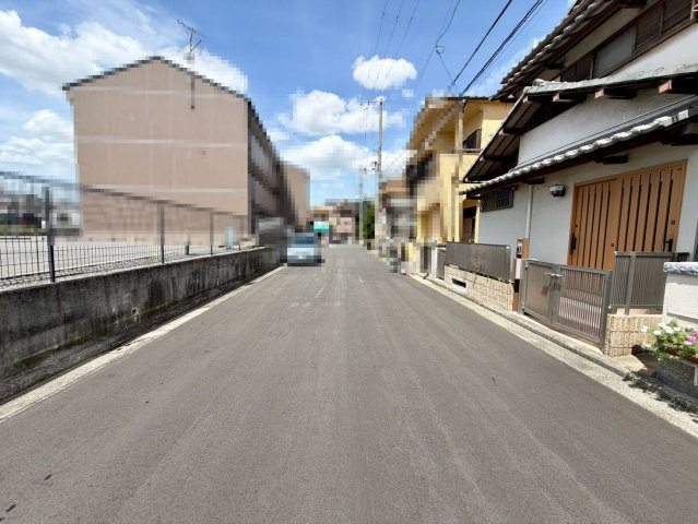 土師町５丁　売土地の前面道路含む現地写真