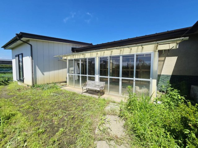 市川町字向谷地前の庭