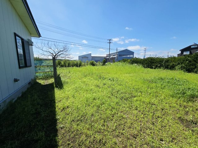八戸市大字市川町字向谷地前の庭