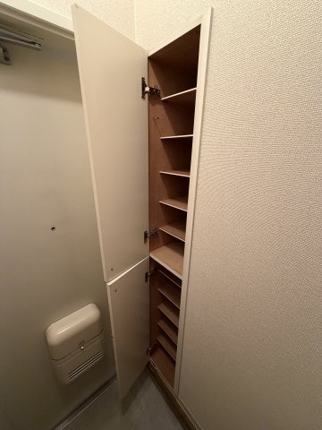 ハイツサニーヒル東棟の収納