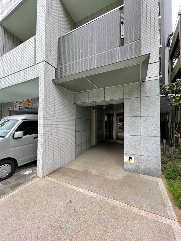 クレスティア天神サウスの外観