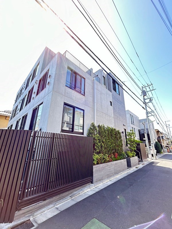 ミレドゥーエ下北沢Ⅰの外観