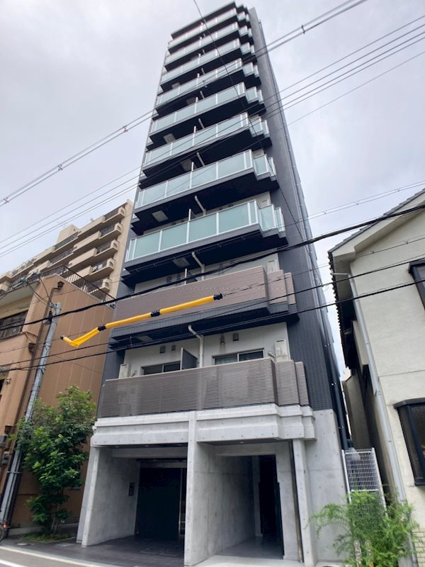 アール大阪グランデの外観