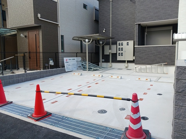 ローズKの駐車場|駐車スペースもあります