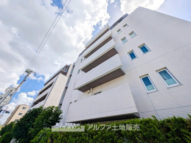 サンクタス府中武蔵野台の外観|外観は落ち着いています
