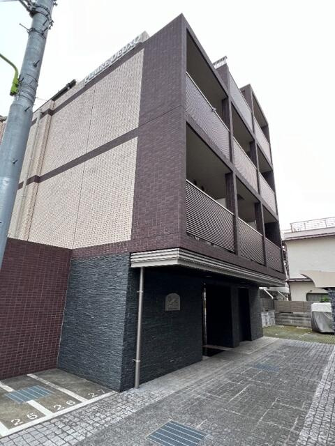 プレール・ドゥーク三軒茶屋の外観
