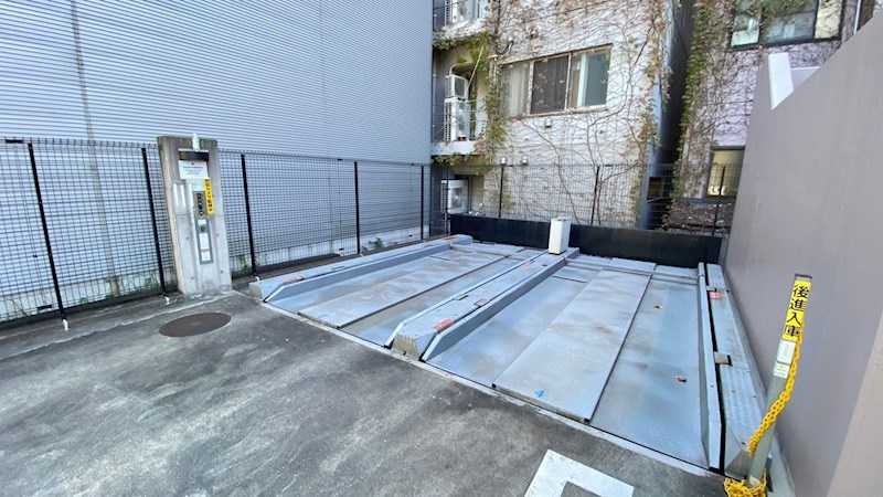 レジディア恵比寿Ⅱの駐車場