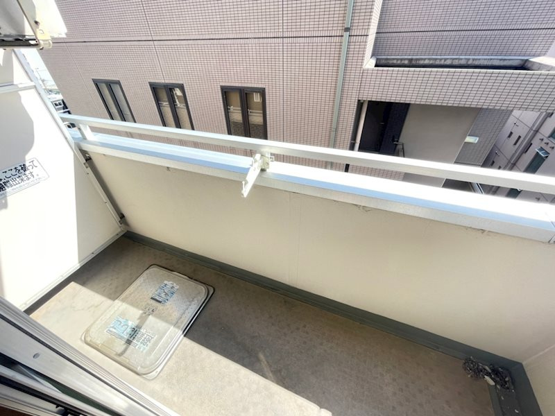 アーデン和泉町のバルコニー