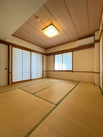 ウェルブライト藤崎の和室