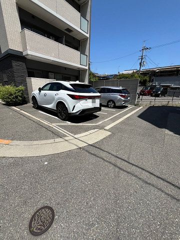 レクエルド塚本の駐車場|駐車スペースもあります