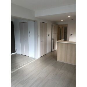 レクエルド塚本の居間・リビング|使いやすい居間です
