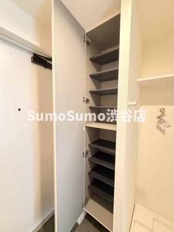 NOZOMIO祐天寺の収納|便利な収納スペースです