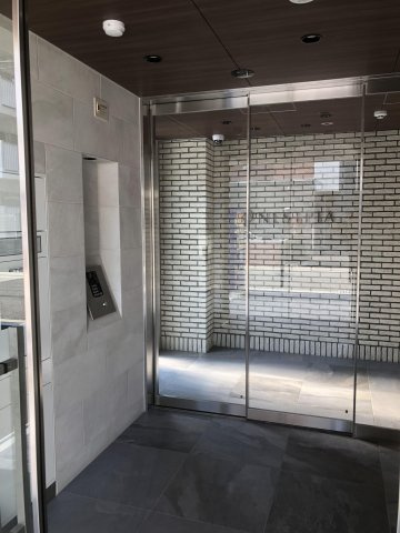 ネストピア博多駅ステージのエントランス