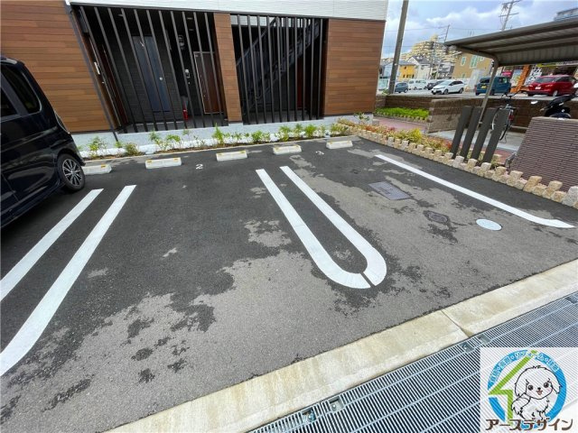 プレッソ　東加古川　Ⅱの駐車場