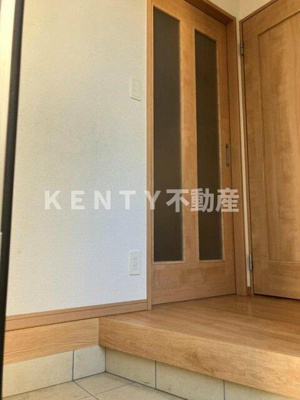 【内装】 | 久が原戸建 | 明るい色調の室内です