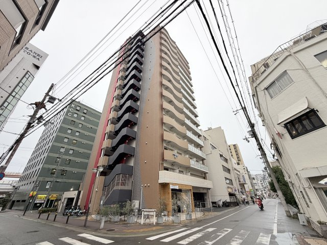 セレニテ神戸元町の外観