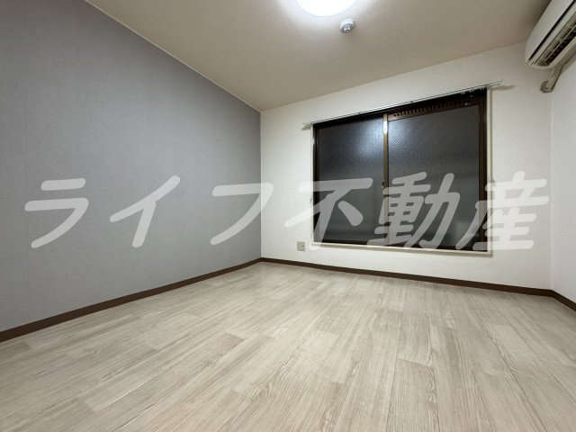 YOUハイム北深江の洋室|コンパクトで使いやすい洋室です