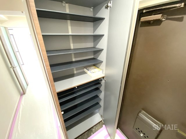 レジオンドヌールの収納|玄関シューズBOX☆彡