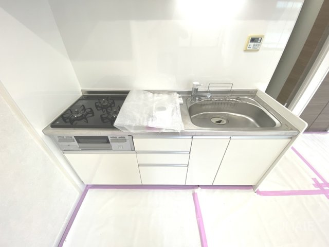 レジオンドヌールのキッチン|嬉しい3口、グリル付きコンロ☆彡