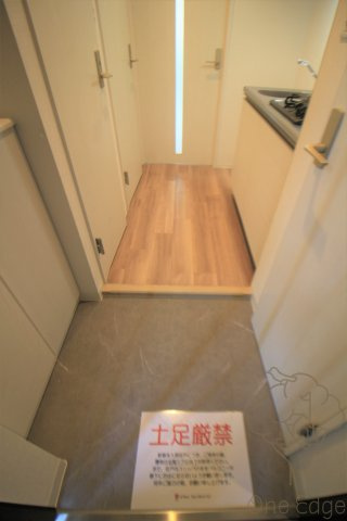 レジデンス大阪福島フォルテの玄関