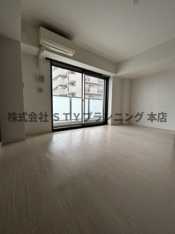 仲介手数料0円！コンフォートAの居間・リビング
