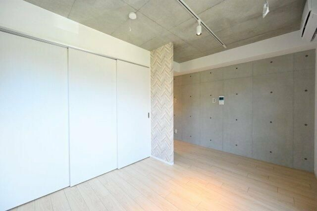 カルージュ要町の居間・リビング