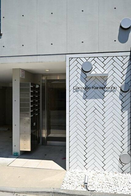 カルージュ要町のエントランス
