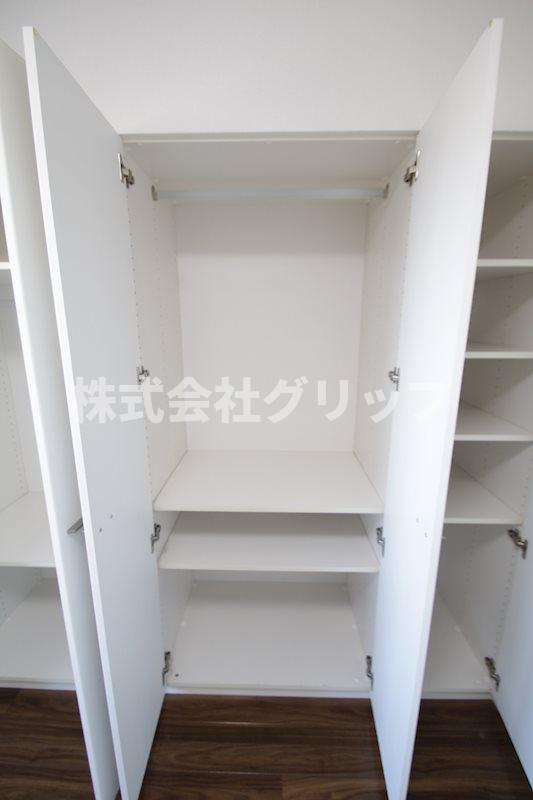 ラグジュアリーアパートメント横浜黄金町の収納