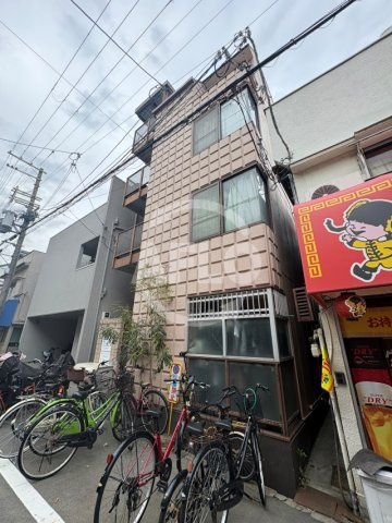 山田マンションのエントランス|山田マンション　エントランス