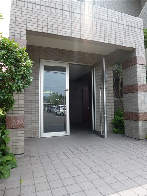 レージュエクセルのエントランス