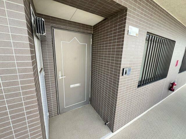 ハーヴェスト本郷のエントランス