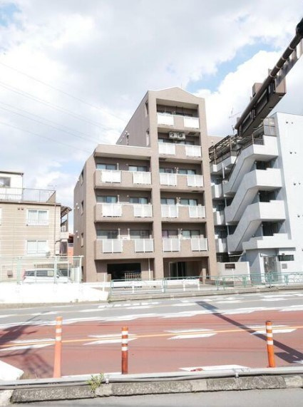 トラスティ野方