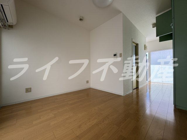 アバンティ深江Sの洋室|ゆったりした洋室です