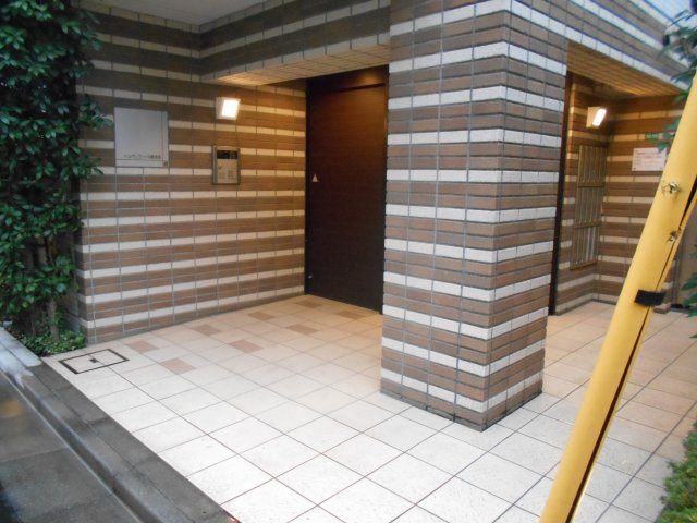 【エントランス】 | ベルヴュコート中野本町
