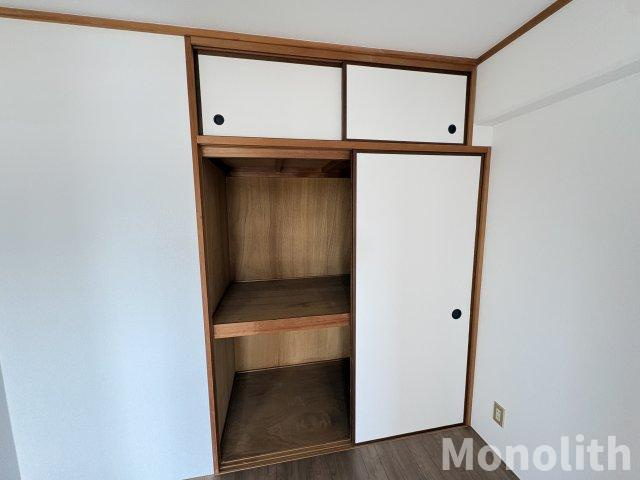湯川マンション鳳の収納