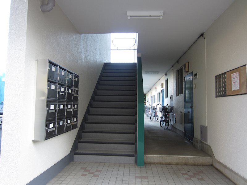 世田谷区弦巻４丁目の賃貸マンションのロビー