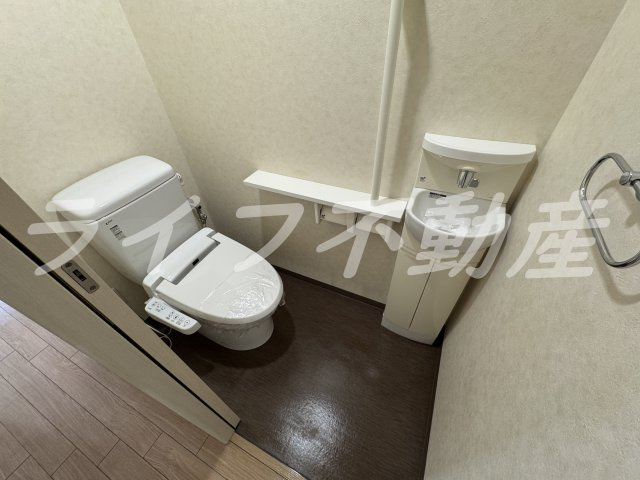 エーデル深江橋のトイレ|シンプルで使いやすいトイレです