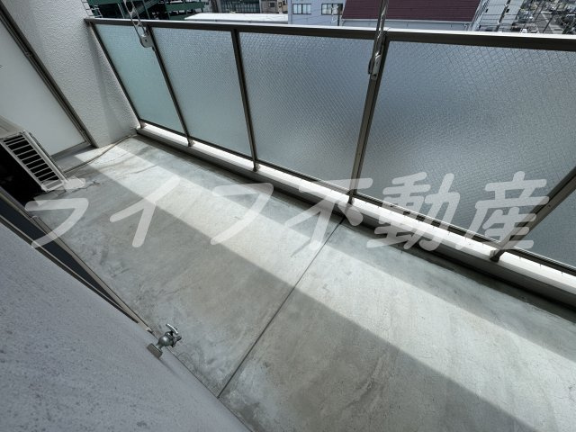 エーデル深江橋のバルコニー|開放的で明るい空間を演出してくれるバルコニーです