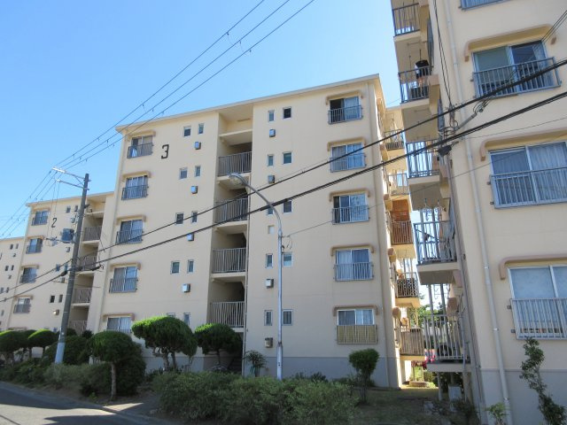 伊川谷住宅2号棟