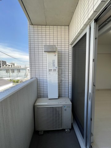 XEBEC千鳥町のバルコニー