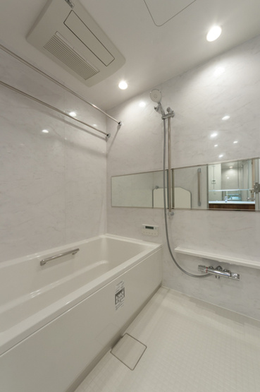 【浴室】 | 大崎ステーションレジデンス | ※写真は同タイプ住戸です。