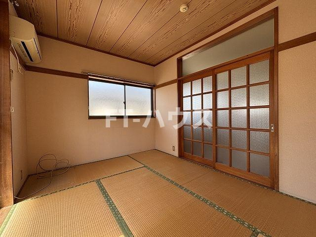 オレンジハイツの和室