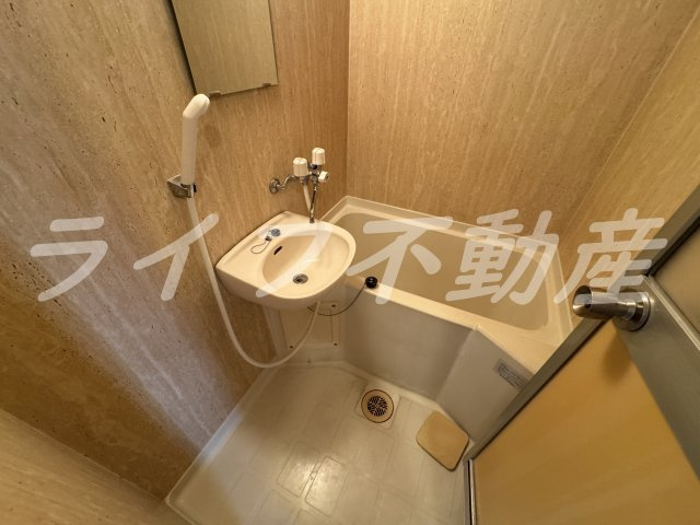エスポワール21の浴室|日々の疲れを癒すお風呂付です
