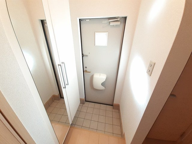 フォルシュの玄関|ゆったりとした玄関です
