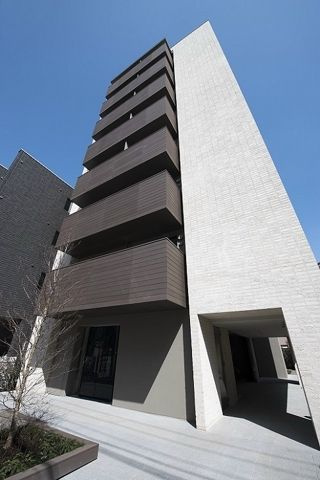 アドニスの外観
