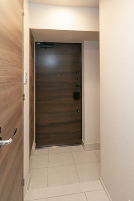 オープンレジデンシア代々木の玄関|※写真は同タイプ住戸です。