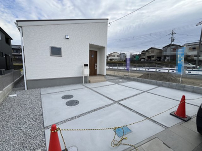 【駐車場】 | 【20万円ｷｬｯｼｭﾊﾞｯｸ対象物件】リーブルガーデン香芝市穴虫4期 全1棟 1号棟 | 施工例写真