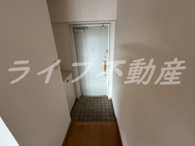 グランガーデン足代新町の玄関|落ち着いた玄関です