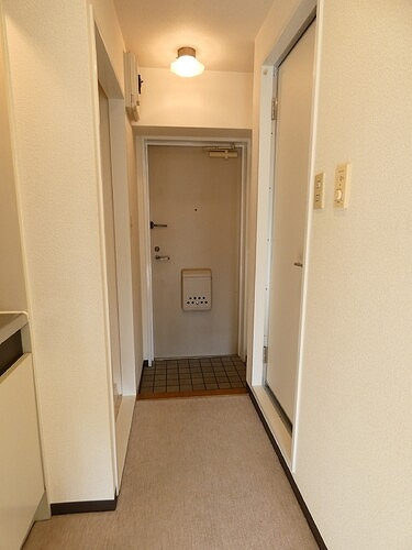 ライオンズマンション音羽のその他|廊下　※2022年12月撮影